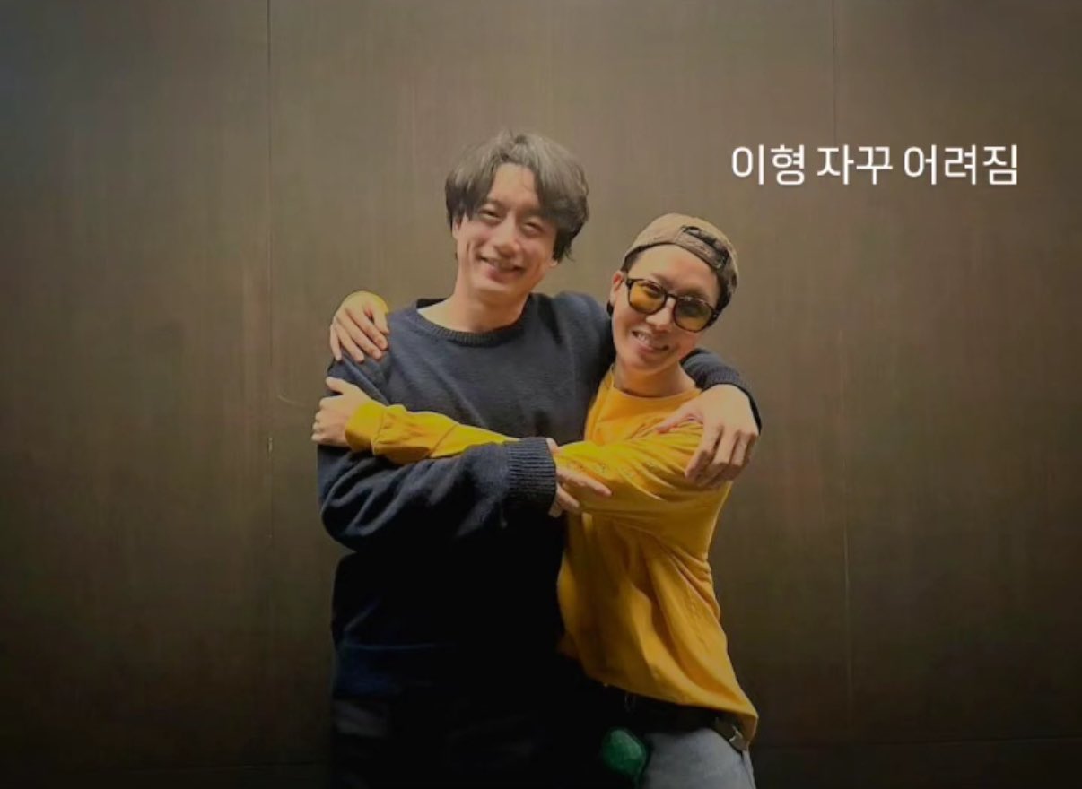 坂口健太郎と、J-HOPEのツーショット